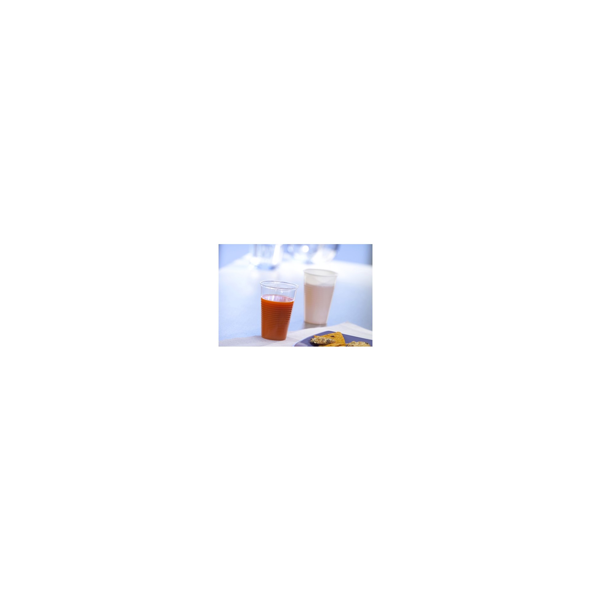 Trinkbecher, PP 0,2 l Ø 7,03 cm · 9,9 cm transparent Trinkbecher, PP 0,3 l Ø 7,8 cm · 11,3 cm weiss
